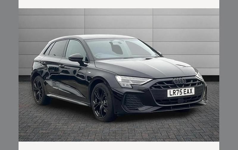 Black Used 2025 Audi A3 e-tron Black Edition Hatchback | £31,750 (Fair price) - Image 1/4