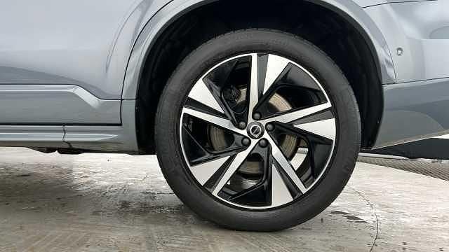 Used Volvo XC90 Plus 232 HP (170 kW) 2023 SUV