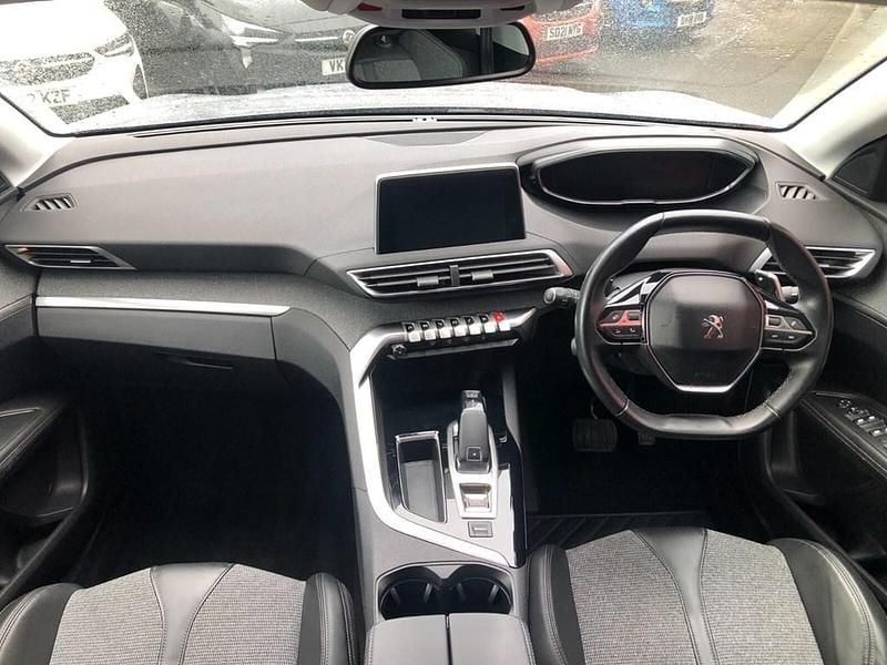 Used Peugeot 3008 Allure 131 HP (96 kW) 2017 Grey Hatchback