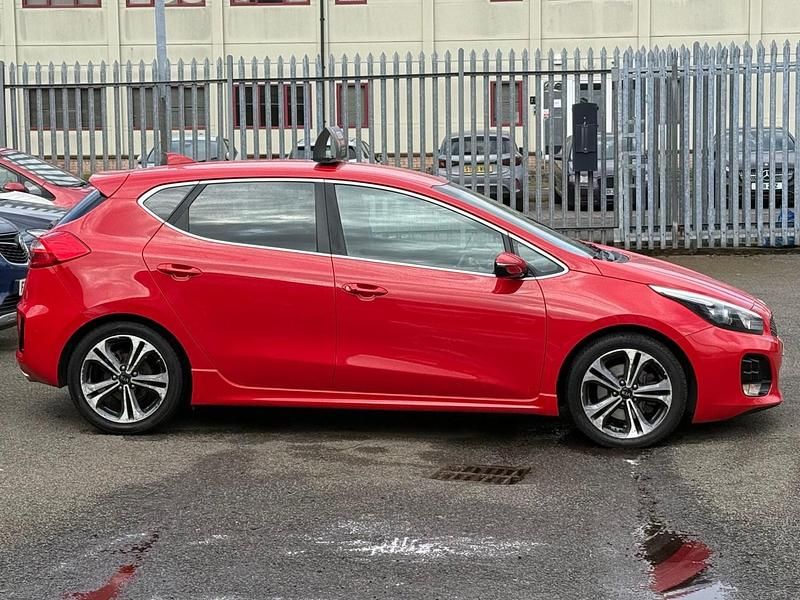 Used Kia Ceed GT-Line 134 HP (98 kW) 2018 Red Hatchback