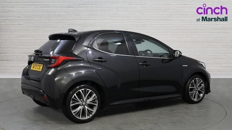 Used Toyota Yaris Hybrid 116 HP (85 kW) 2020 Black