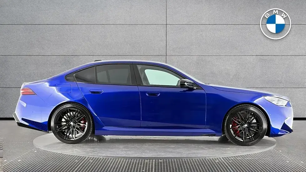 Used BMW M5 Comfort Edition 717 HP (527 kW) 2025 Blue