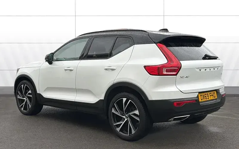 Usado Volvo XC40 R-Design Pro 190 HP (139 kW) 2019 SUV