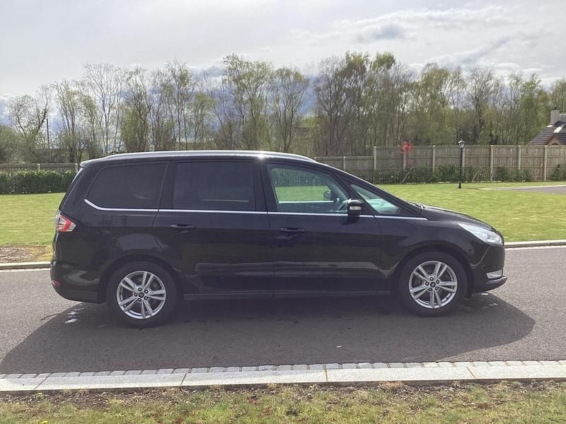 Begagnad Ford Galaxy Titanium 2017 Svart Minibuss