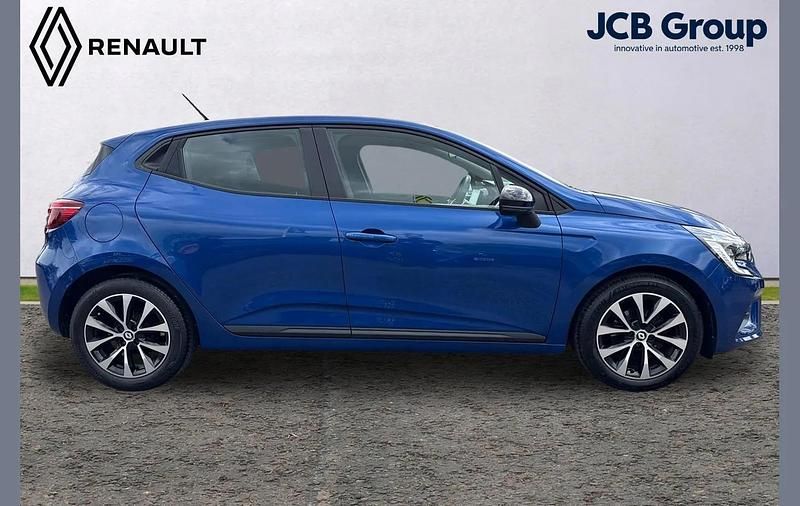 Used Renault Clio V Evolution 90 HP (66 kW) 2022 Blue Hatchback
