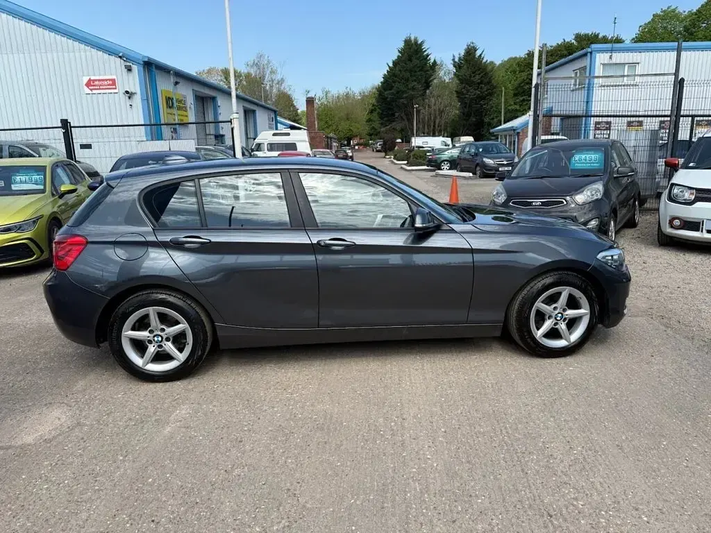 Used BMW 118 Comfort Edition 136 HP (100 kW) 2017 Grey Hatchback