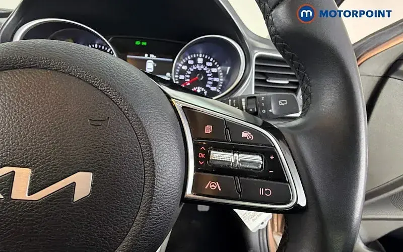 Used Kia Ceed 120 HP (88 kW) 2022 Bronze Hatchback
