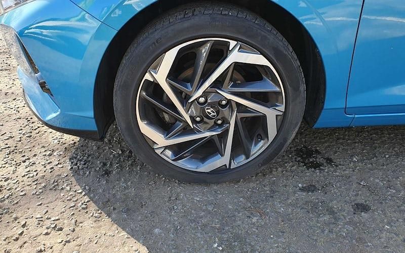 Used Hyundai i20 Premium 101 HP (74 kW) 2023 Hatchback