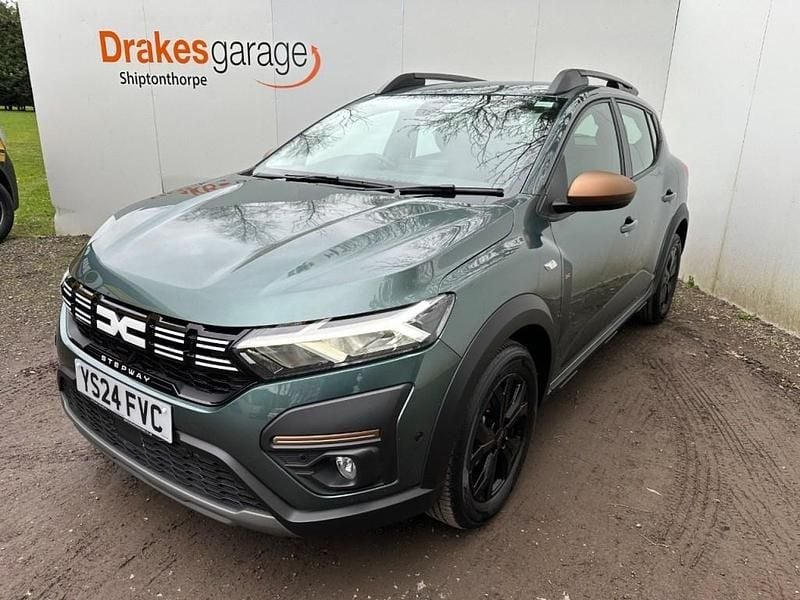 Used Dacia Sandero Extreme 2024 Green Hatchback