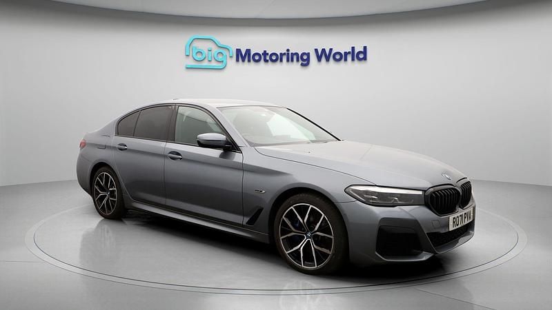 Blue Used 2021 BMW 530e M Sport Sedan | £23,400 (Fair price) - Image 1/4