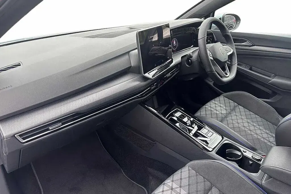 Used VW Golf VIII 150 HP (110 kW) 2026