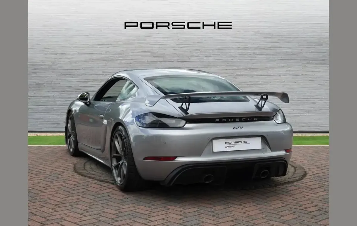 Used Porsche Cayman GT4 414 HP (304 kW) 2020 Silver Coupe