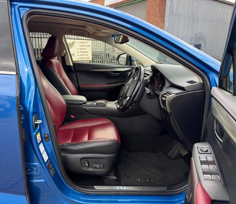 Used Lexus NX300h Luxury Line 197 HP (144 kW) 2018 Blue SUV