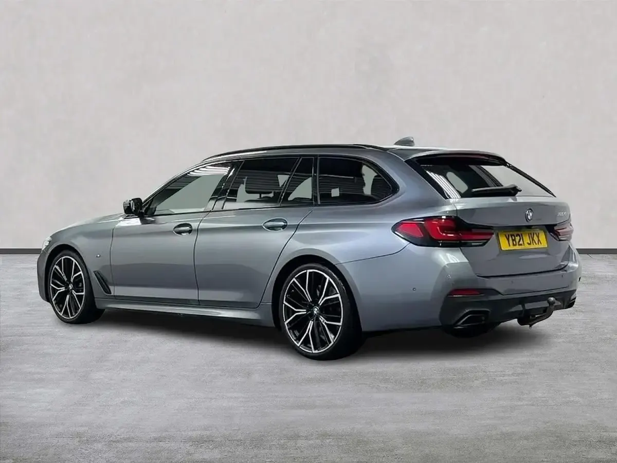 Used BMW 520 M Sport 2021 Blue Estate