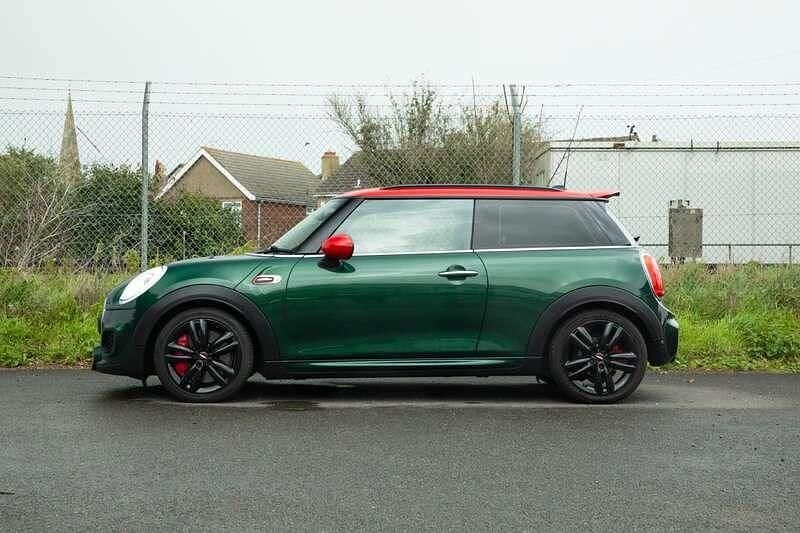 Used Mini John Cooper Works Hatch 231 HP (169 kW) 2015 Green Hatchback