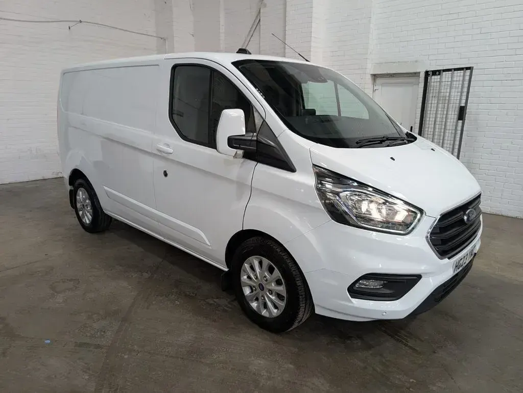 Used Ford Transit Custom Limited 130 HP (95 kW) 2023 White Van