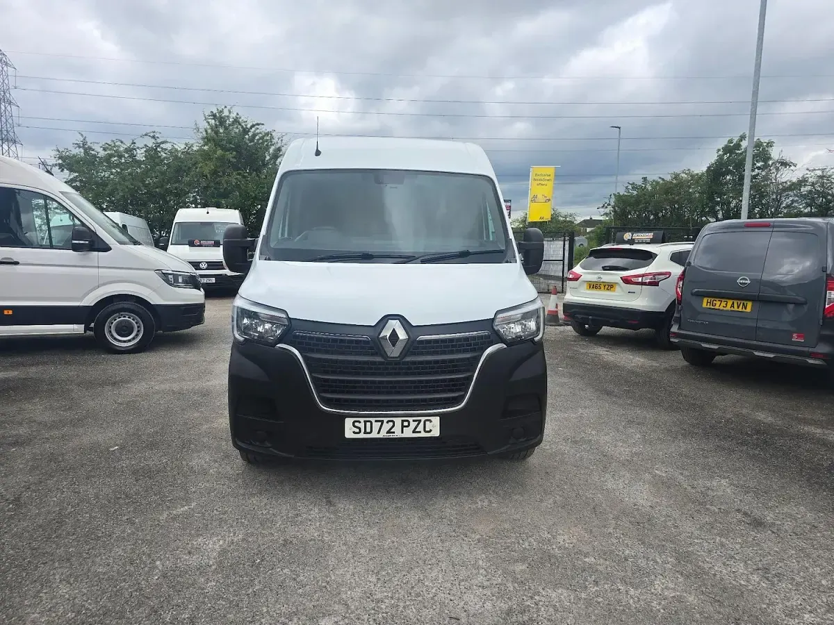 Used Renault Master Business 2022 White MPV