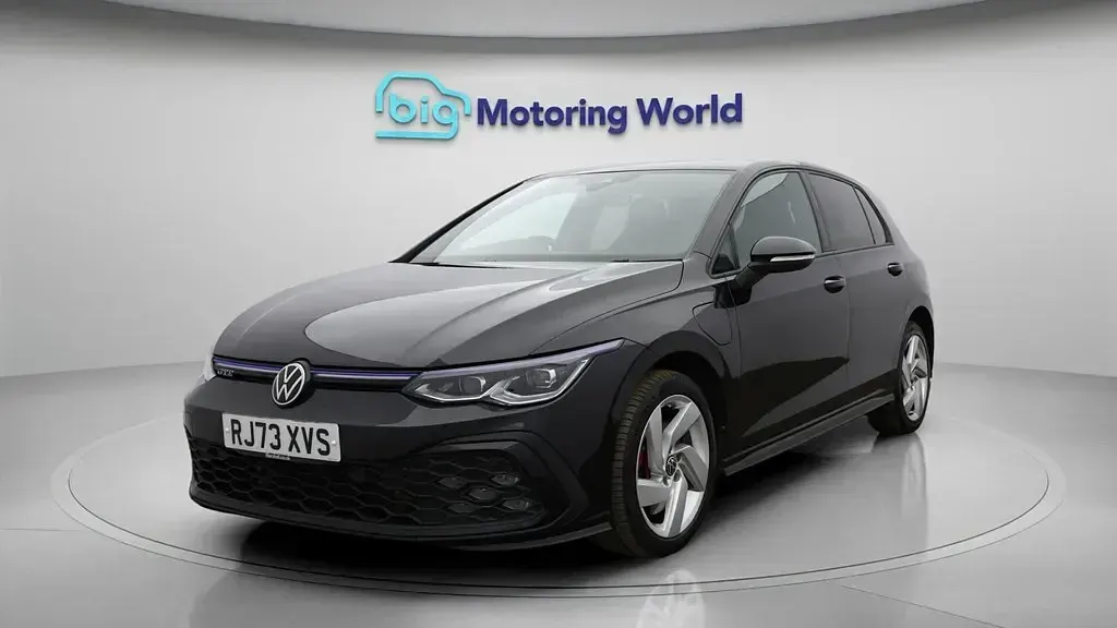Used VW Golf VIII GTE 245 HP (180 kW) 2023 Black Hatchback