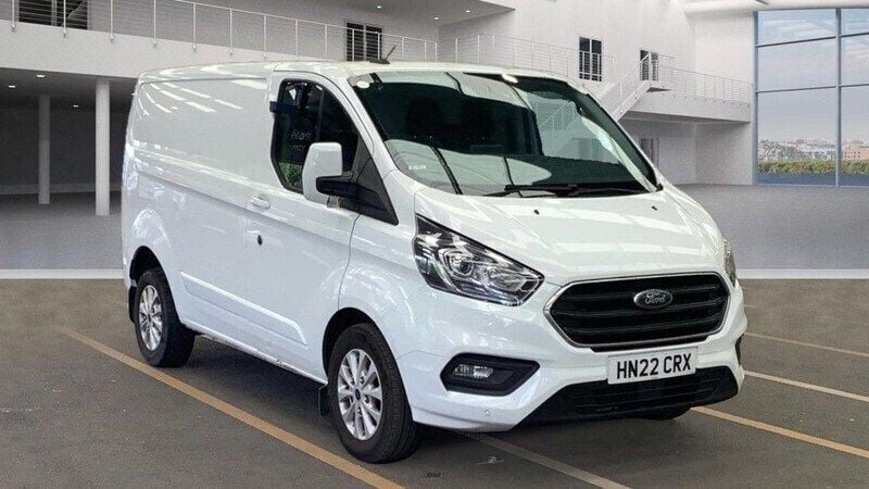 White Used 2022 Ford Transit Custom Limited Van | £11,990 (Fair price) - Image 1/4