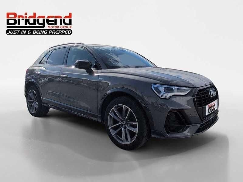Used Audi Q3 Black Edition 150 HP (110 kW) 2022 Grey SUV