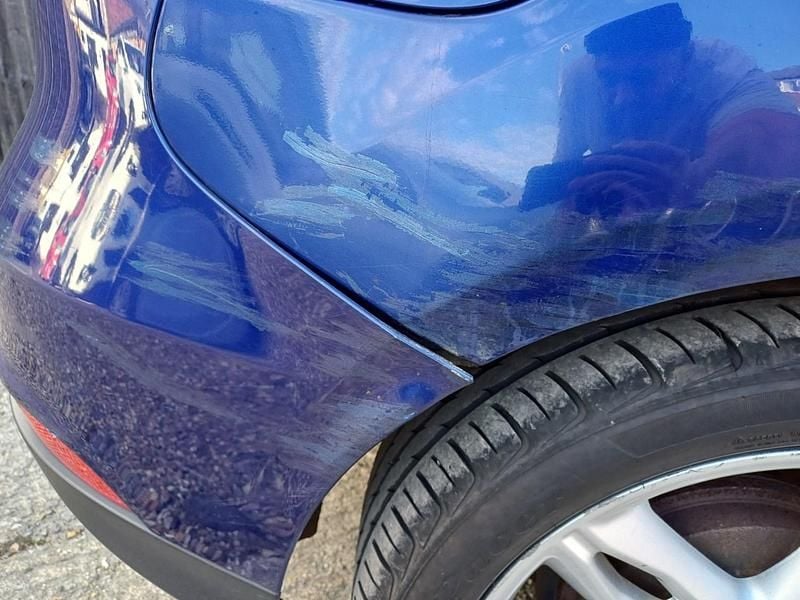 Used Ford Focus Zetec 120 HP (88 kW) 2016 Blue Hatchback