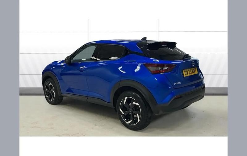 Used Nissan Juke N-Connecta 114 HP (83 kW) 2023 Blue SUV