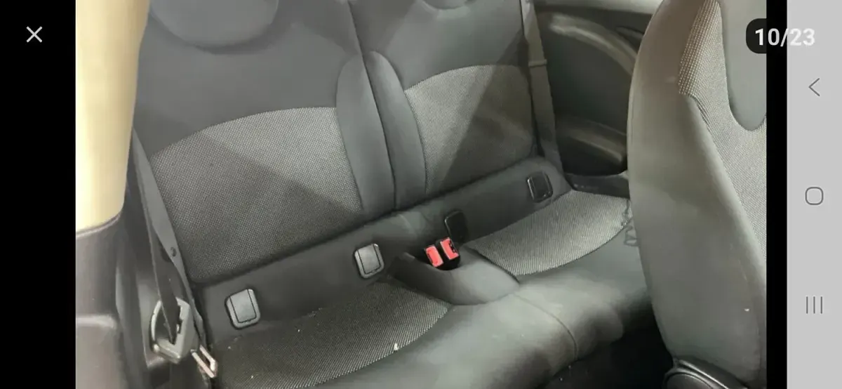 Begagnad Mini ONE Hatch 98 HK (72 kW) 2011 Svart Halvkombi