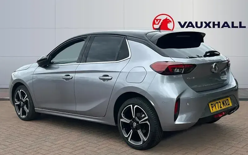 Begagnad Vauxhall Corsa Ultimate 131 HK (96 kW) 2023 Grå Halvkombi
