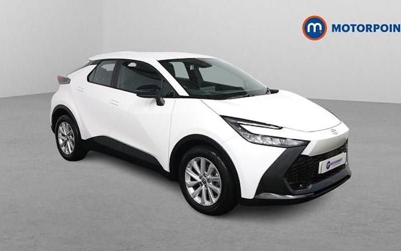 Used Toyota C-HR 140 HP (102 kW) 2026 SUV