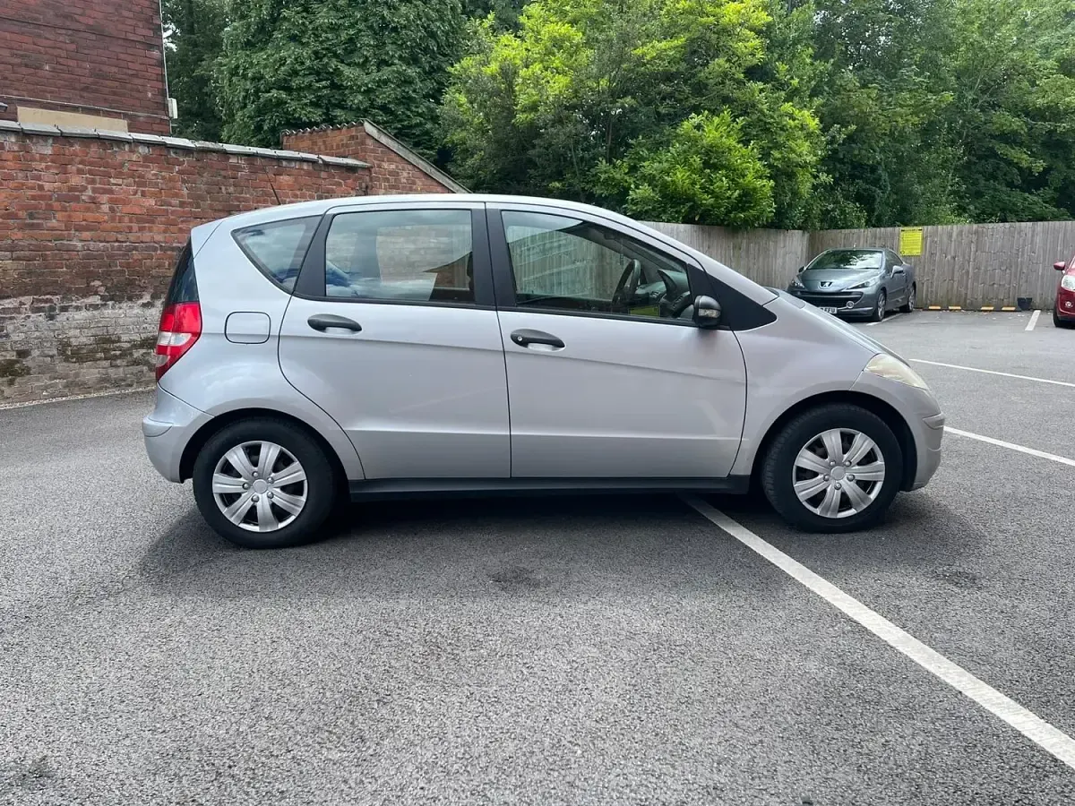 Used Mercedes A150 Classic 95 HP (69 kW) 2008 Silver Hatchback
