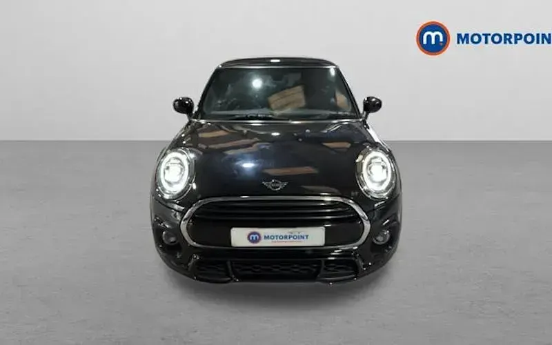 Usado Mini Cooper Hatch 136 HP (100 kW) 2021 Preto Citadino