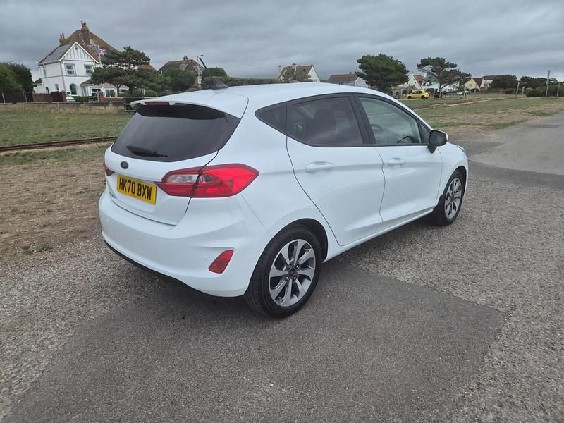 Used Ford Fiesta Trend 2024 Frozen white Hatchback
