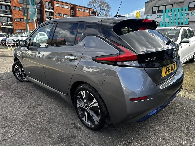 Used Nissan Leaf N-Connecta 110 kW (150 HP) 2019 Grey Hatchback