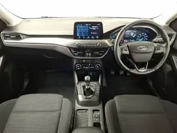 Begagnad Ford Focus Titanium 125 HK (91 kW) 2019 Svart Halvkombi