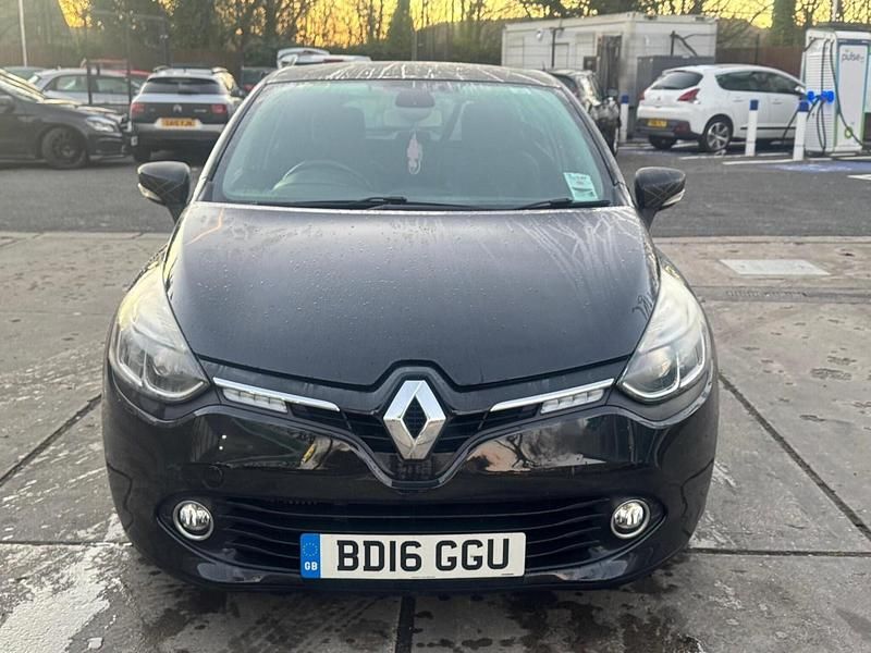 Used Renault Clio IV Iconic 90 HP (66 kW) 2016 Black Hatchback