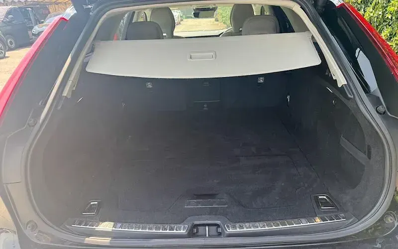 Used Volvo V90 Momentum 190 HP (139 kW) 2020 Estate