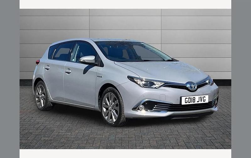 Used Toyota Auris Hybrid 136 HP (100 kW) 2018 Grey Hatchback