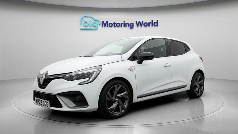 Used Renault Clio V RS Line 2023 White Hatchback