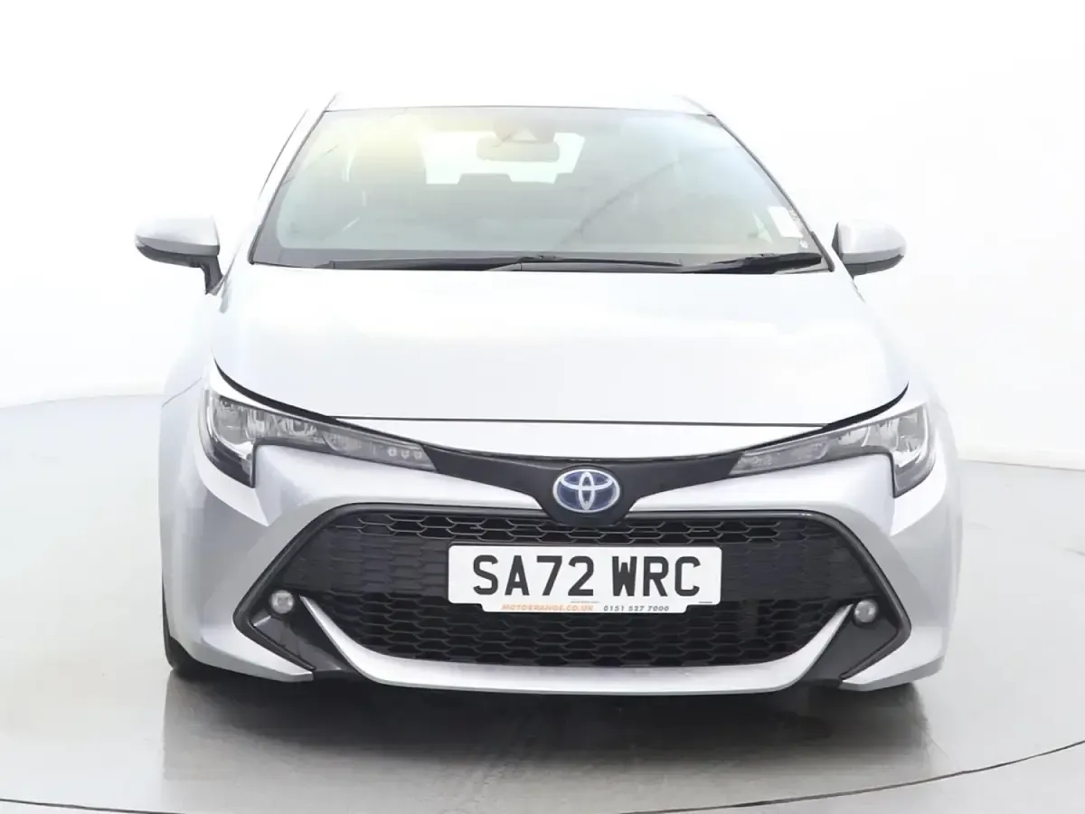 Usado Toyota Corolla 2022 Plateado Utilitario