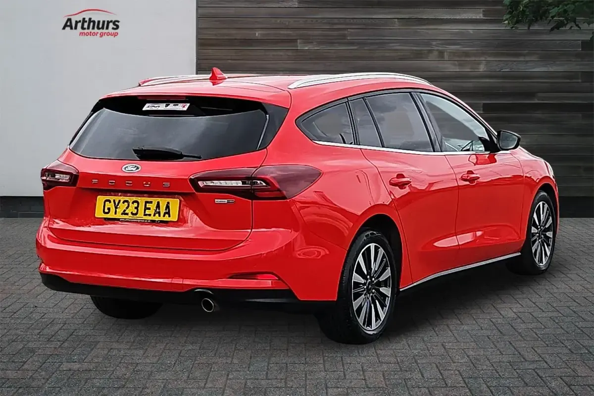 Używany Ford Focus Titanium X 2023 Czerwony Kombi