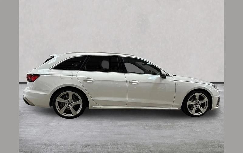 Used Audi A4 S-Line 204 HP (150 kW) 2024 White Estate