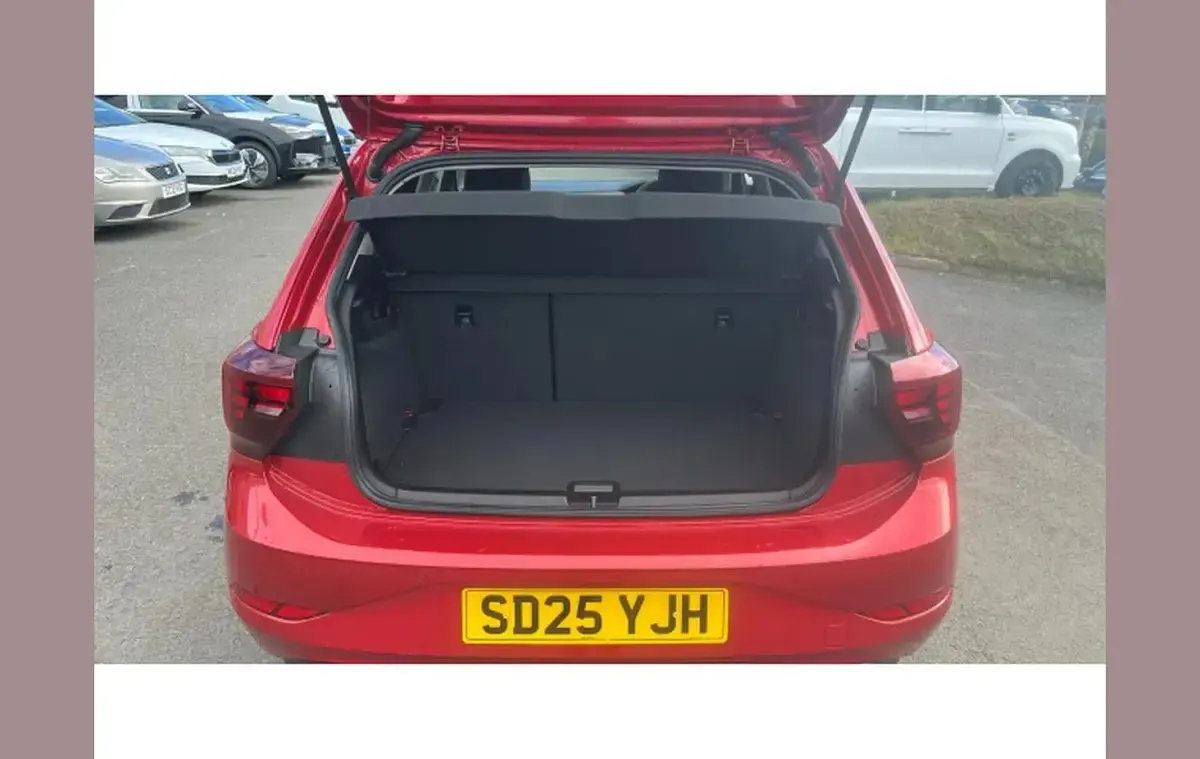 Used VW Polo Match 95 HP (69 kW) 2025 Red Hatchback
