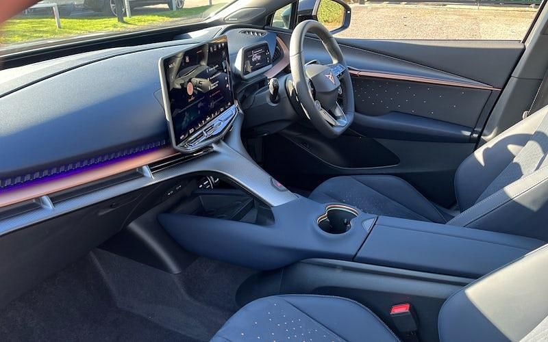 Used Cupra Tavascan 210 kW (286 HP) 2025 SUV