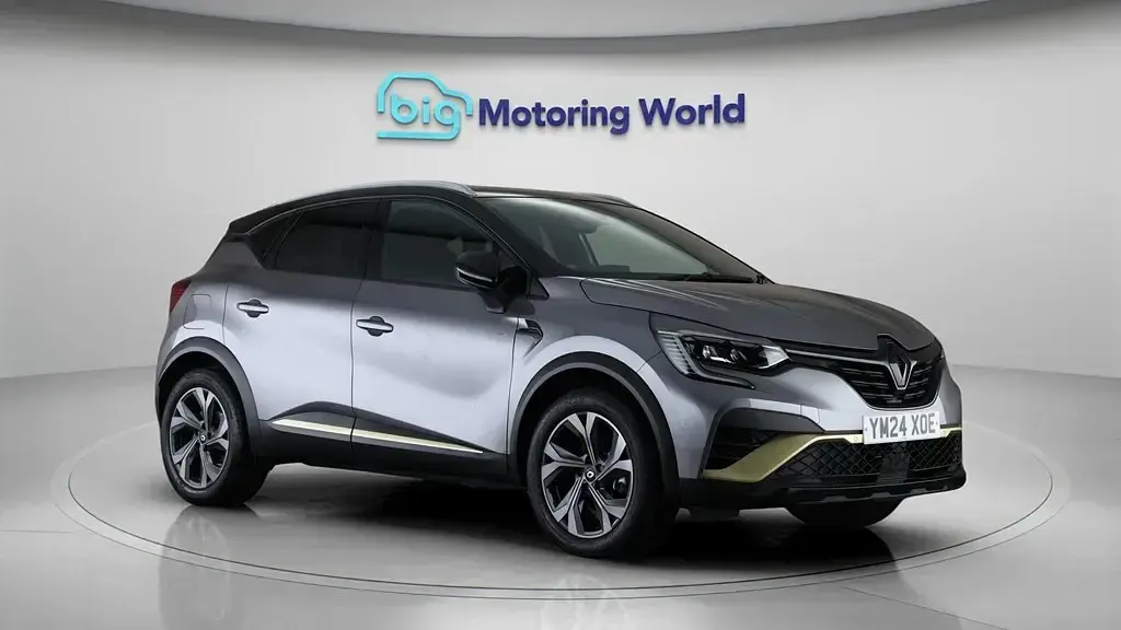 Second-hand Renault Captur Engineered 145 CP (106 kW) 2024 Gri SUV