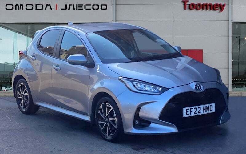 Used 2025 Toyota Yaris Hybrid Design Hatchback | £13,850 (Super price) - Image 1/4
