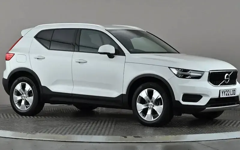 Used Volvo XC40 Momentum 163 HP (119 kW) 2021 SUV