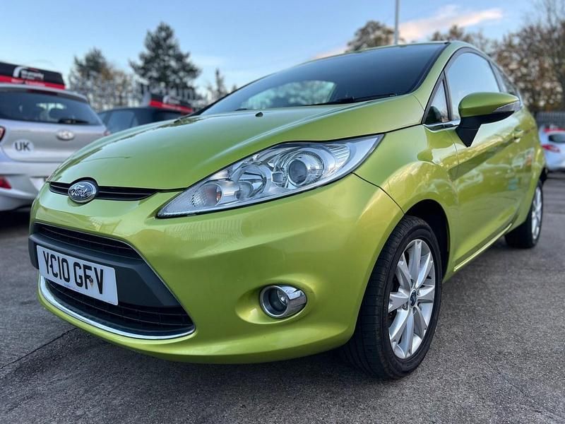 Used Ford Fiesta Zetec 2010 Green Hatchback