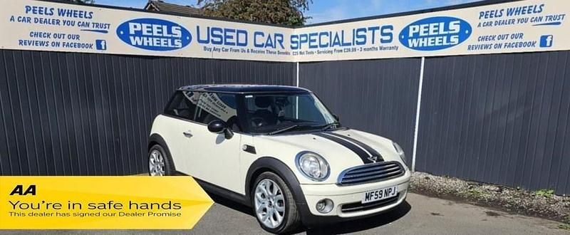 White Used 2009 Mini Cooper Hatch Hatchback | £2,475 (Good price) - Image 1/4