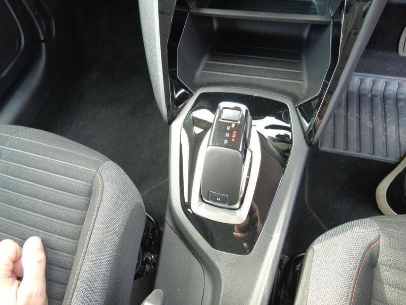 Image 3/4