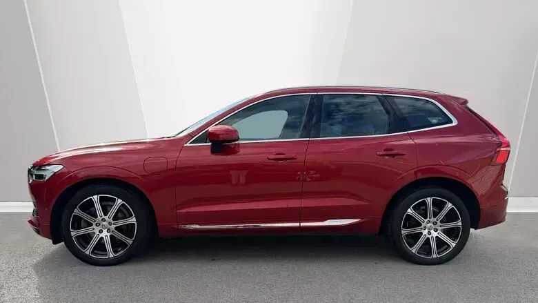 Second-hand Volvo XC60 Inscription 390 CP (286 kW) 2018 Roșu SUV